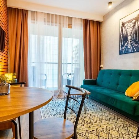 Apartamentysnu, Wola Premium III Z Parkingiem Varsovie Extérieur photo