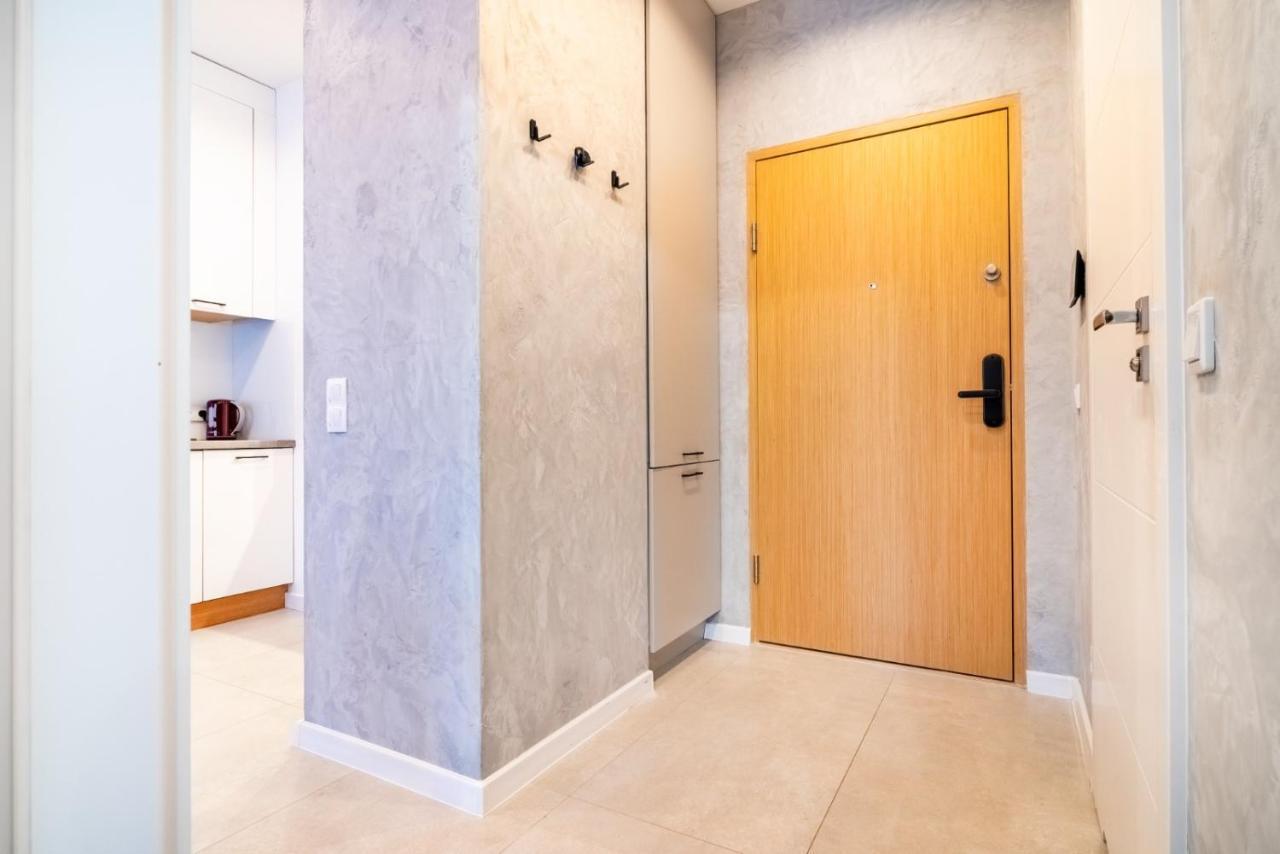 Apartamentysnu, Wola Premium III Z Parkingiem Varsovie Extérieur photo