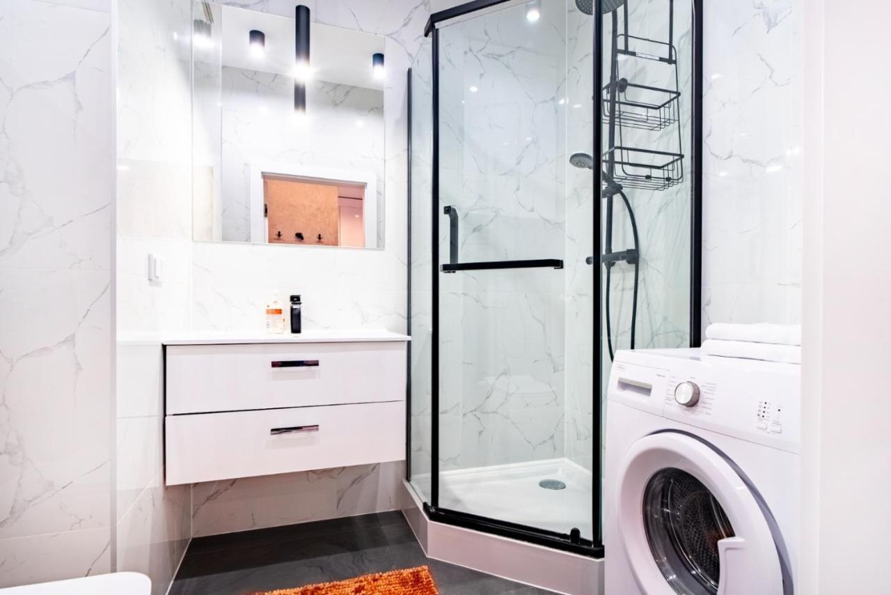 Apartamentysnu, Wola Premium III Z Parkingiem Varsovie Extérieur photo